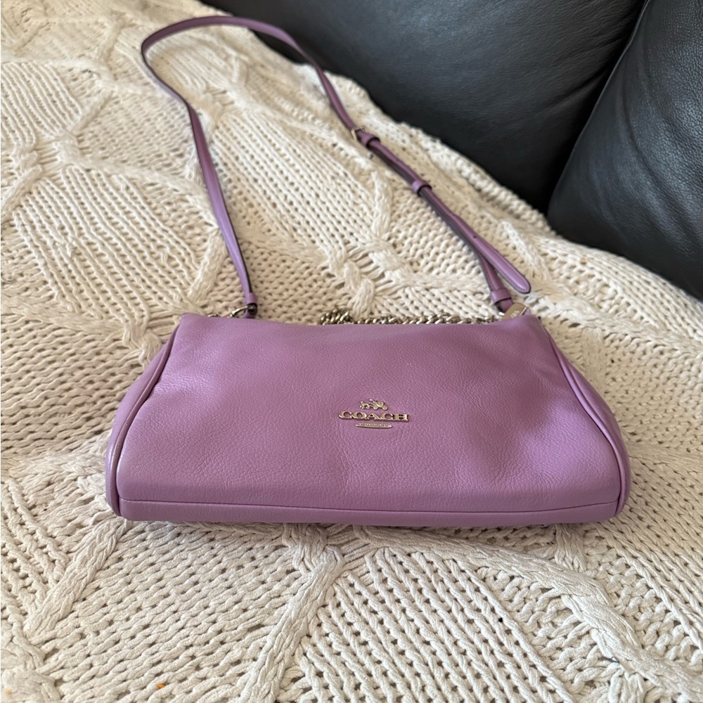 Coach Purple Lilac Leather Shoulder Bag with Chain Strap - Picture 4 of 16